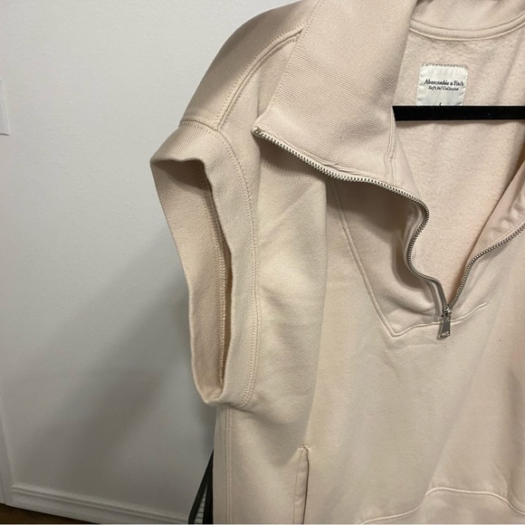 Abercrombie and Fitch oversized half-zip tunic vest quarter zip vest - Picture 7 of 8